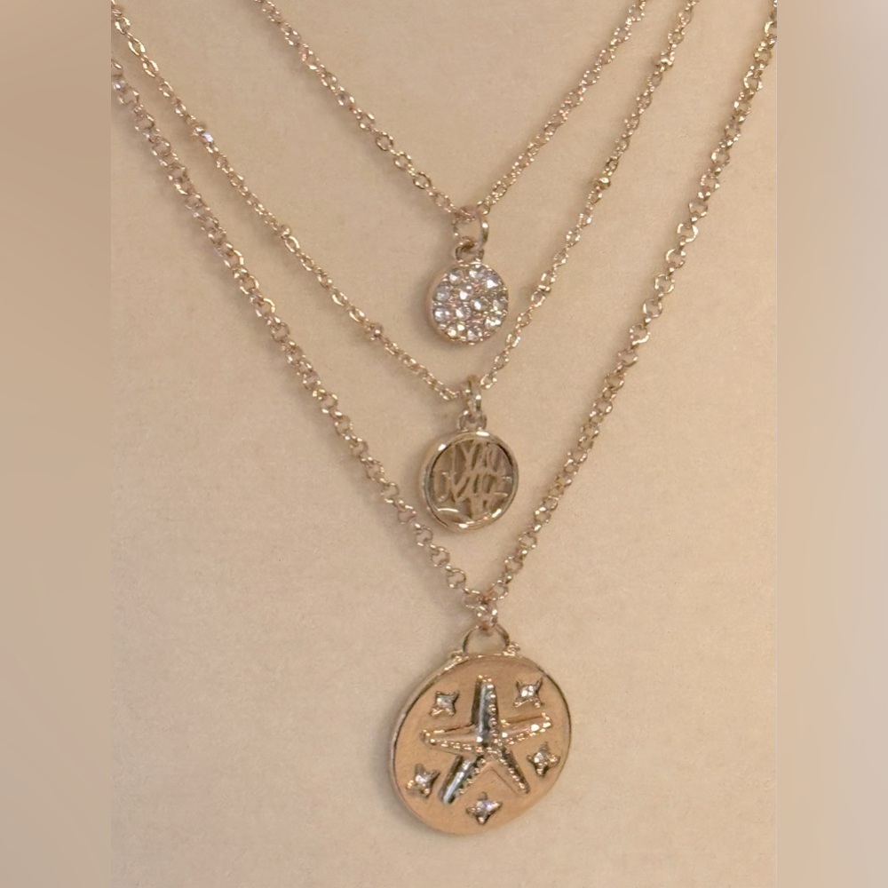Lilly Pulitzer Triple Strand Starfish Necklace NWT